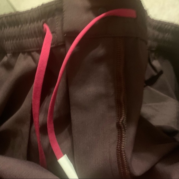 Lululemon Men’s High Rise Maroon Lab Wool Blend Pant 26” - Picture 4 of 11